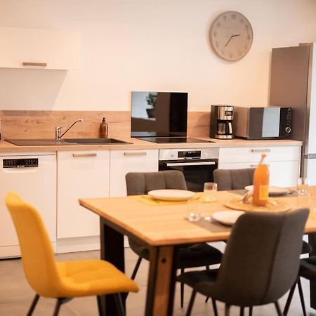 Gite Manoir De Kerlez Briec エクステリア 写真
