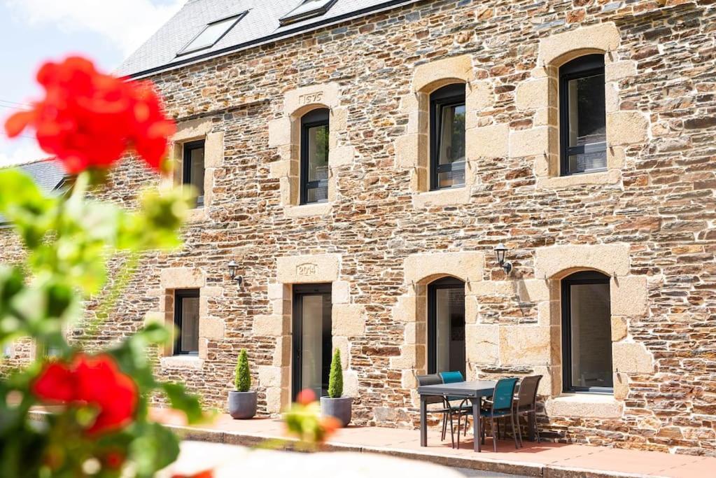 Gite Manoir De Kerlez Briec エクステリア 写真
