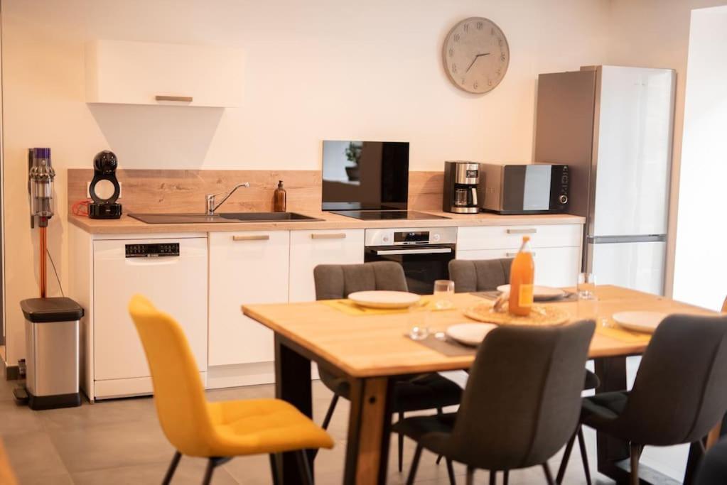 Gite Manoir De Kerlez Briec エクステリア 写真